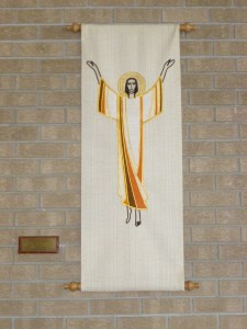 Wall hanging in memory of Elsie Cheetham (1933-1986).   Sanctuary.